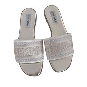 5.5 Steve Madden St Tropez Slides